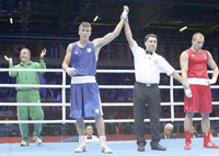 Jeux Olympiques/ Boxe 81 kg Abdelhafidh Benchabla passe en quarts de finale