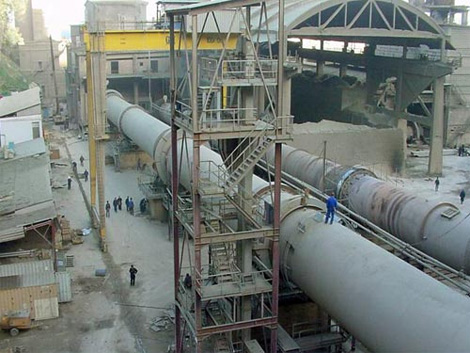 مصنعان للإسمنت بغليزان وبشار بطاقة إنتاج 3 ملايين طن سنويا