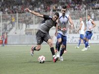 Les Usmistes s'imposent en amical face au RC Arbaa devant une affluence record                                    Andréas et Benmoussa, l'attraction