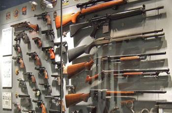 Arrêtons l'hypocrisie                                    COMMERCE DES ARMES ET DROITS DE L'HOMME