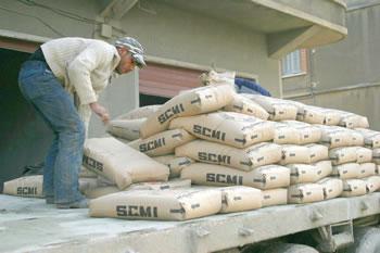 L'Algérie importe 450.000 tonnes de ciment                                    LA PRODUCTION NATIONALE ETANT BLOQUEE