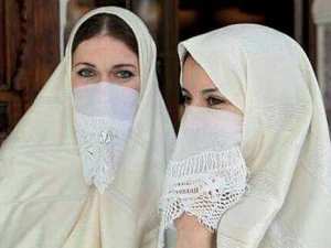 Le haïk, une identité