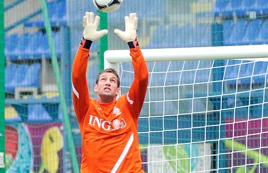 Tottenham : Stekelenburg grossit la liste