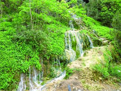 De Aïn Defla à Beni Meleuk, sur la route de la source «magique»                                    VIREE DANS LES REGIONS PROFONDES DU CENTRE DU PAYS