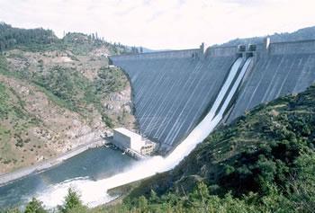 De l'eau à flots pour les Algériens                                    ABDELMALEK SELLAL À MILA