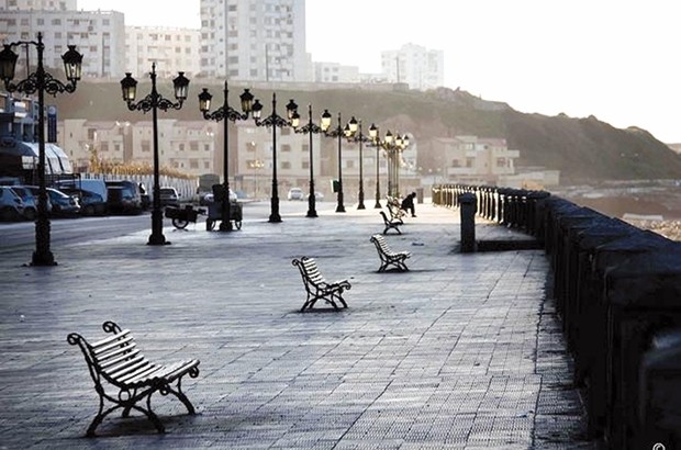 Embellissement et aménagement du front de mer