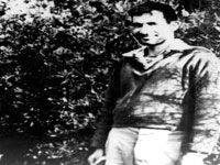 Si Mohamed Bounaâma, Chef de la Wilaya IV historique                                    Un chef... un très grand chef !