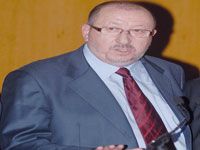 Abdelmadjid Sidi-Saïd à propos des poursuites contre le général Nezzar                                    'Nous ne tolérerons jamais qu'un pays étranger nous impose son orientation