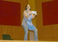 Koléa / La comédienne du one woman show, Tounès                                    «J'ai ma baguette magique...»