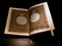 Femmes et écoles coraniques en Ouzbékistan                                    Clair de femmes