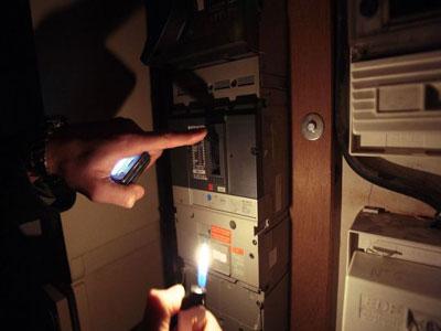 Grogne, mouvement de foule et menaces latentes d'émeute                                    Black-out sur la quasi totalité de la ville de Constantine