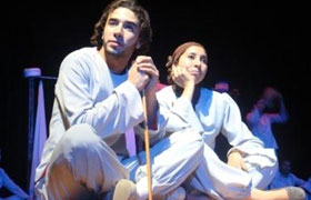 تلمسان ..دار الثقافة «عبد القادر علولة» تقدم عرضا مسرحيا