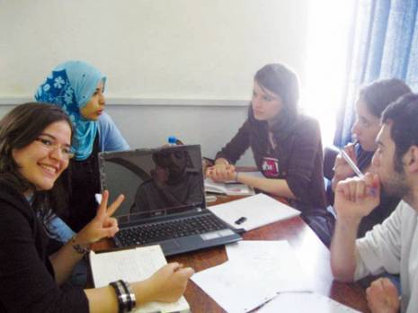 une belle leçon de bénévolat                                    école d'été. 3e Summer Sunshine School