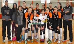 المجمع البترولي للكرة الطائرة للسيدات يتوج بكأسه ال 28 بعد فوزه على مشعل بجاية (3-0)