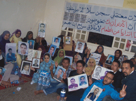 Les détenus politiques de Gdeim Izik suspendent leur grève de la faim