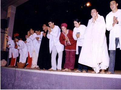 Une quinzaine de troupes aux Journées du théâtre amazigh amateur d'Akbou                                    La 8e édition du rendez-vous du 4e art est dédiée à Boubekeur Makhoukh