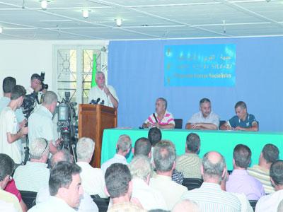 Une rencontre nationale des anciens militants du FFS en septembre                                    Le premier secrétaire du parti, Ali Laskri, l'a annoncée hier