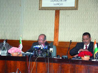 Les pays du champ tardent à trouver de solution à la crise malienne                                    Même s'ils promettent de soutenir Bamako jusqu'à la normalisation