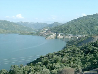 Réception d'un petit barrage et d'une retenue collinaire                                    Tissemsilt, secteur de l'hydraulique