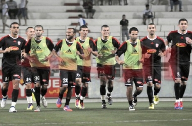 ا.العاصمة: قاموندي قلق من مشكلة الظهيرين