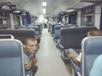Navette nocturne Alger-Annaba par train                                    Voyage au bout des chemins... d'enfer !