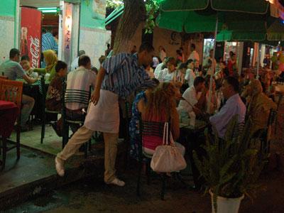 À la Nouvelle-ville, les coups de pied des femmes...                                    Soirées ramadanesques à Tizi Ouzou
