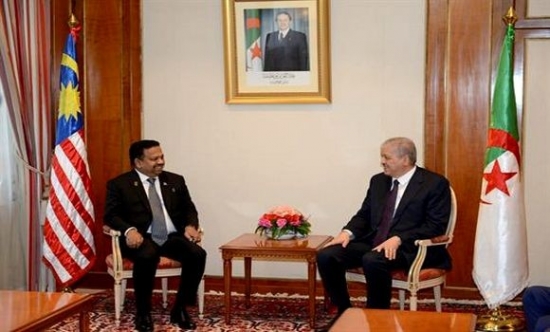 سلال يستقبل رئيس مجلس الشيوخ الماليزي