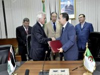 L'Algérie remet des documents d'archives à l'Etat palestinien