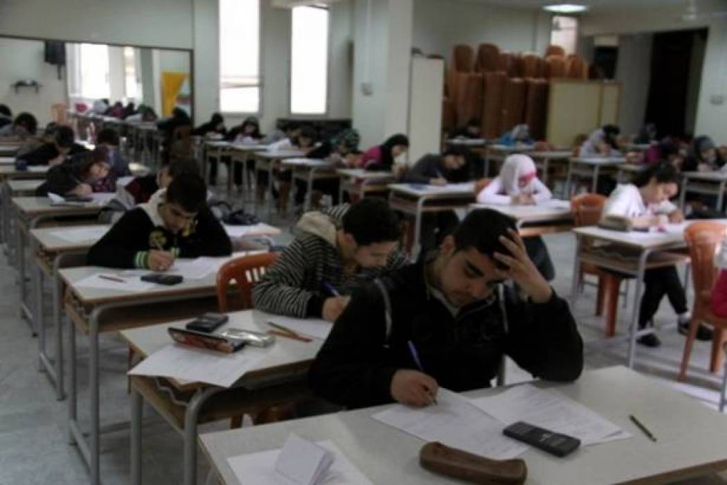 مع اقتراب موعد الامتحانات... كيف تساعد ولدك في تخطي الضغط النفسي؟