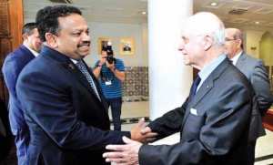 مدلسي يستقبل رئيس مجلس الشيوخ الماليزي