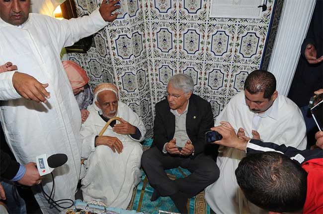 Chakib Khelil, Premier ministre ou comment les zaouïas médiatiques banalisent une idée folle (Opinion)