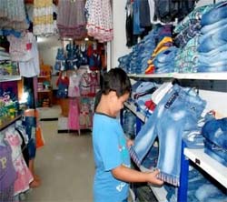 Effervescence à Tizi-Ouzou                                    A la veille de l'Aïd el-fitr