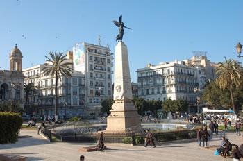 Oran se cherche toujours...                                    CINQUANTE ANS APRÈS L'INDEPENDANCE