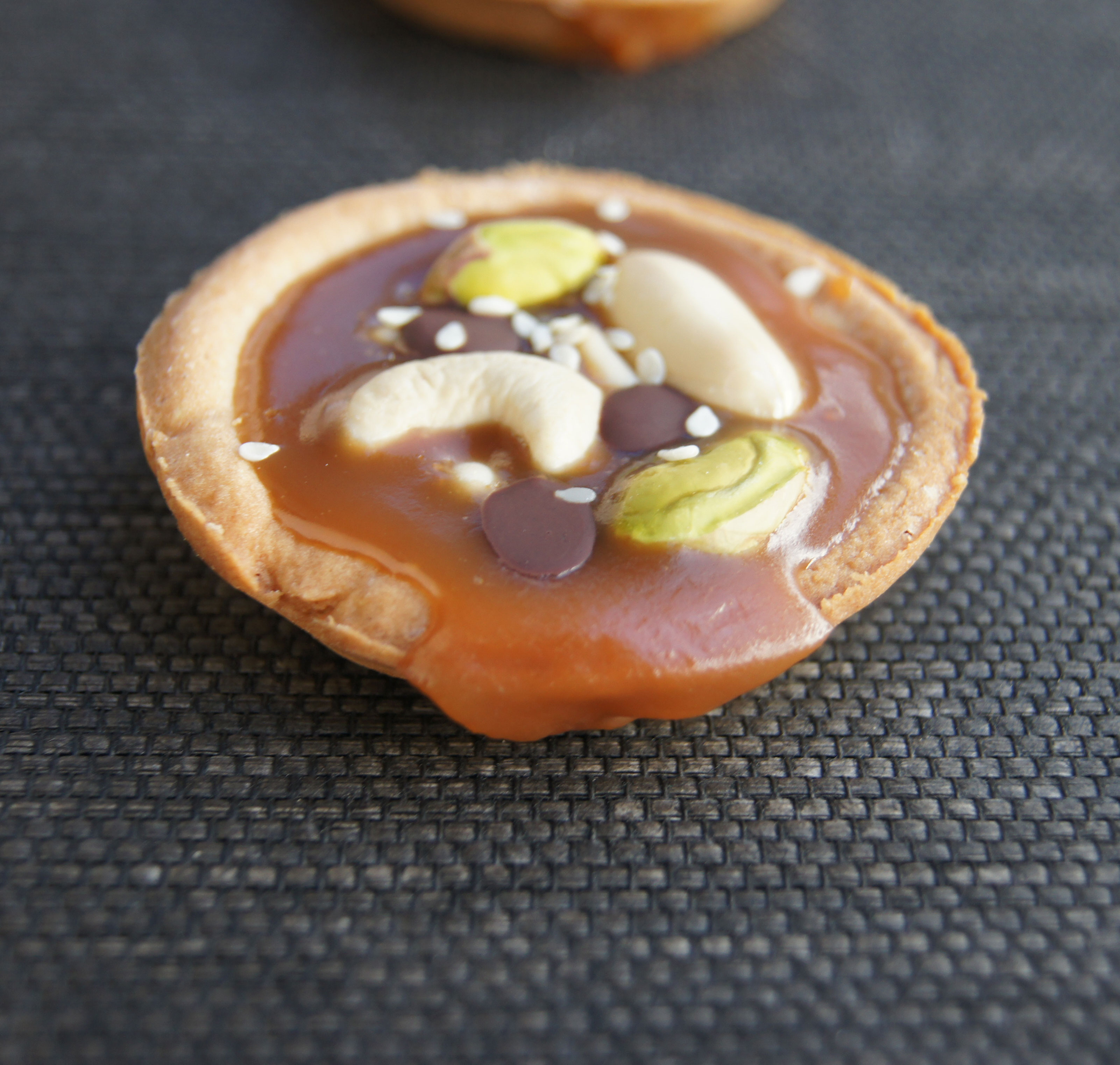 Tartelettes aux fruits secs et caramel