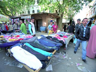 L'informel, cette plaie béante                                    L'absence de cadre juridique facilite sa prolifération