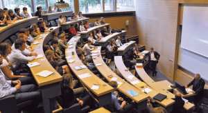 École préparatoire des sciences économiques de Tlemcen: Le personnel enseignant et administratif en grève