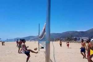 رونالدينيو يستعيد الأيام الجميلة على شواطئ برشلونة