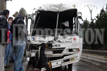 Près de 10 blessés suite au dérapage d'un bus