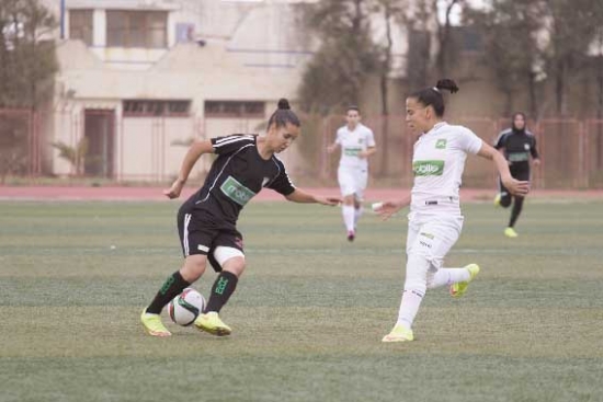 أفاق غليزان يتسلّم درع بطولة الموسم