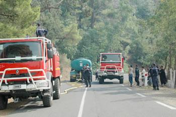 La wilaya de Tizi Ouzou brûle                                    TOUTES LES COMMUNES EN ETAT D'ALERTE
