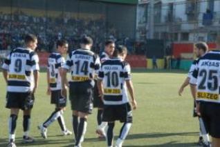 ES Sétif : Challali, Kashi et Demba refusent de s'entraîner