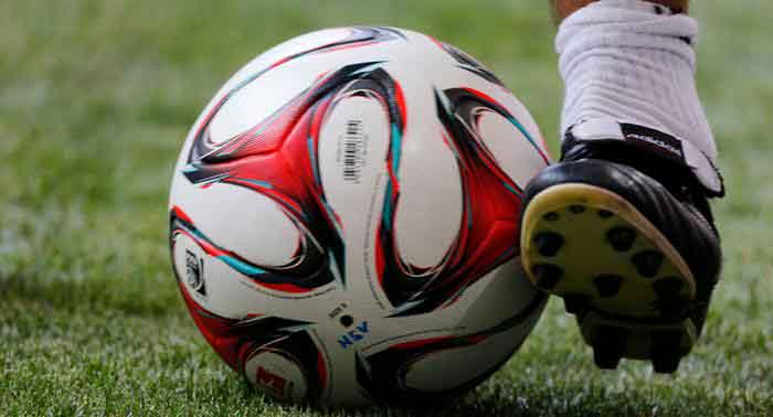 وفاة لاعب جزائري سابق بنادي باريس إثر تسمم بفندق في تايلاندا