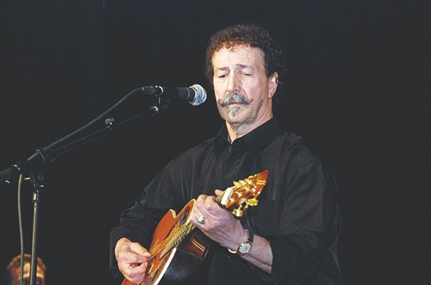 Trois concerts d'Aït Menguellet pour planter le décor