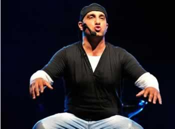 Humour décapant                                    D'JAL AU CHAPITEAU DU HILTON