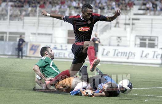 USMA 6 - WAR 0 : Les Rouge et Noir clôturent la série des matchs amicaux à Alger en beauté