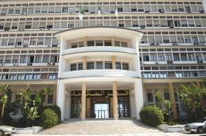 Une précipitation chèrement payée