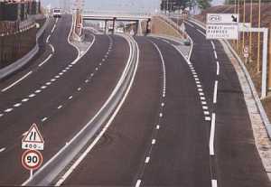 Construction de l'Autoroute Est-Ouest