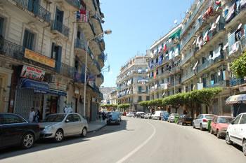 Alger retrouve son ambiance morose                                    APRÈS UN MOIS DE RAMADHAN FOU, FOU, FOU