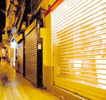 أزمة غذاء، نقل وكهرباء تصنع الحدث بوهران                                    كابوس يعيشه السكان بمرارة