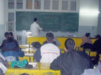 Concours de recrutement d'enseignants dans les trois paliers                                    Grand rush des candidats à Ghardaïa